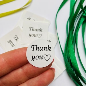 50pcs aangepaste stickers met eenvoudig ontwerp voor bruiloft gunsten gepersonaliseerde stickers voor product label dank u partij gunsten stickers voor cadeau
