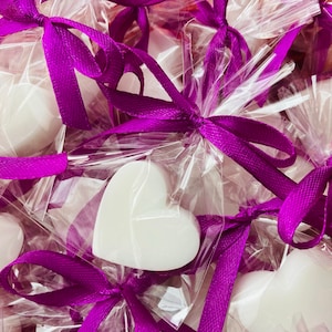 400 Stück Mini-Lavendel-Duftseife, Weiße Herzseife Hochzeit / Brautpartybevorzugungen, Danke Gastgeschenke, Von meiner Dusche zu Ihrer Seifengeschenk