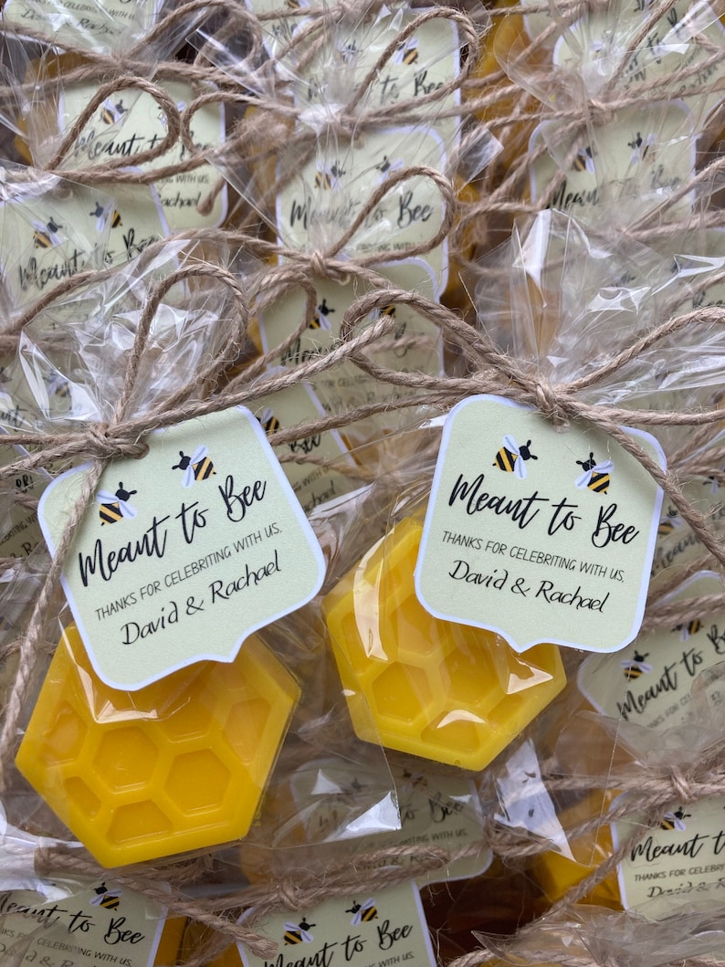 80pcs Mommy bee favors, Pair of honey soaps, Bee combs soap favors, Bee theme party favors, Country wedding guest favors, Beekeeper gifts In bag+ square tag