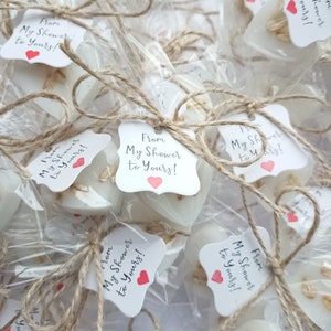 Mini savon coeur blanc 30 pièces, cadeaux d'invités de mariage, petits pains de savon faits main, pains de savon pour les mains de voyage, cadeaux de remerciement pour les invités à la baby shower