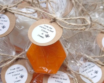 20pcs pair of honey soaps, Bee combs soap favors, Brown bee wax soaps, Honey soap favors, Bridal shower favors, Country wedding guest favors