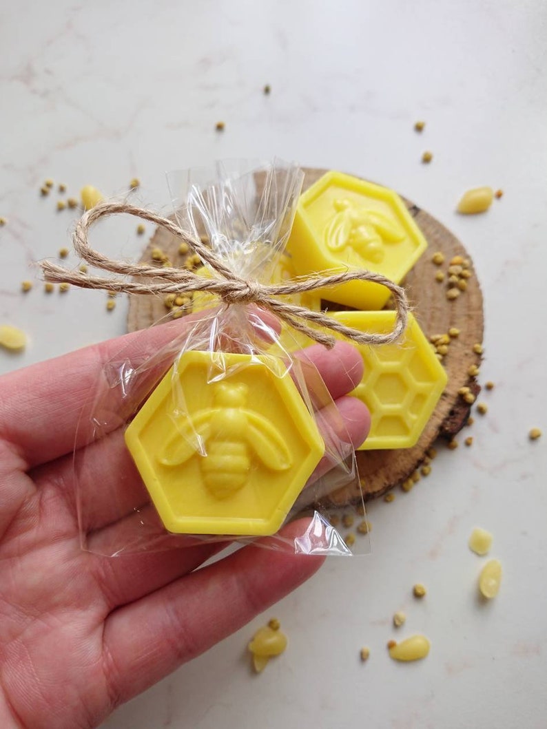 80pcs Mommy bee favors, Pair of honey soaps, Bee combs soap favors, Bee theme party favors, Country wedding guest favors, Beekeeper gifts image 10