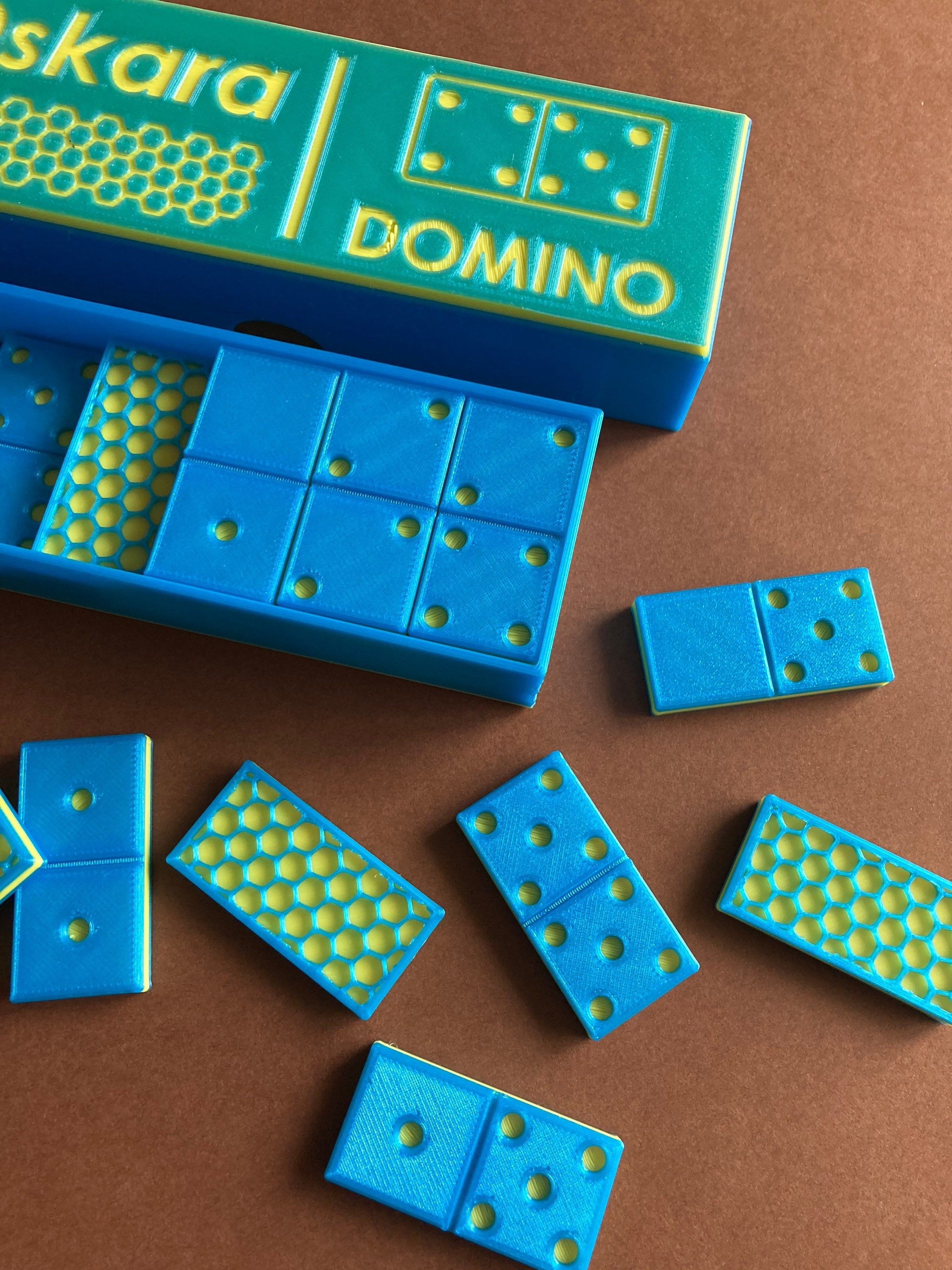 Generic Domino Jeu de dominos double six 28 pièces à prix pas cher