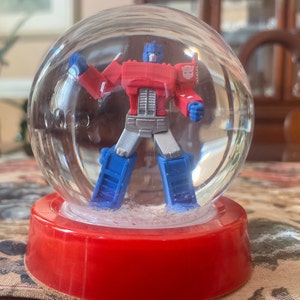 Transformers Robots in disguise Bumble Bee Optimus Prime Megatron Snow Globe Birthday Children Holiday Gifts Ready to Ship