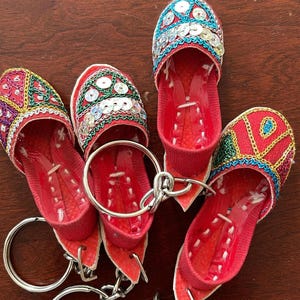 Multani Chappal Jutti Khussa Keychain Mini Desi Indian Pakistani Shoes Wedding Party Favors imagem 8