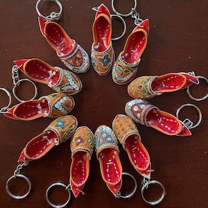 Multani Chappal Jutti Khussa Keychain Mini Desi Indian Pakistani Shoes Wedding Party Favors imagem 6