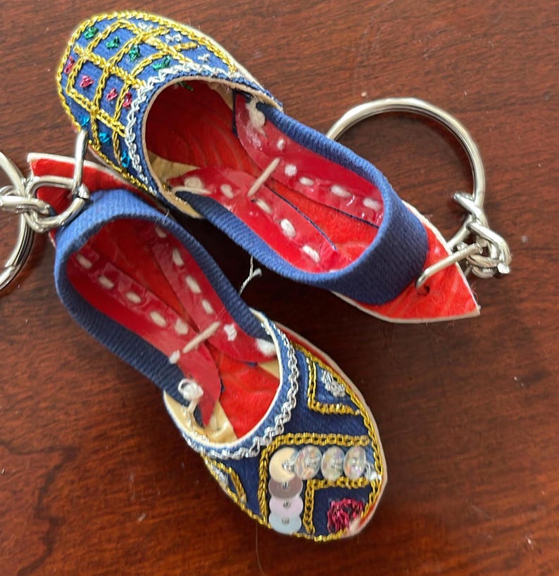 Multani Chappal Jutti Khussa Keychain Mini Desi Indian Pakistani Shoes Wedding Party Favors Dark Blue