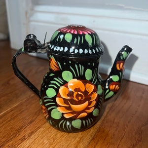 Small Hand Painted Traditional Steel Sindhi Teapot Chai Chenak
