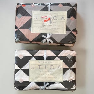 NOS Vintage Utica Queen Flat & Fitted Collier Campbell Pharaoh Sheets