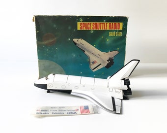 Vintage Nasa Space Shuttle Columbia Novelty Solid State Radio, Model 2288, AM Band - With Original Box - 1980s AM Radio