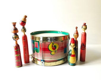 Vintage Toy Drum - Juguete para niños - Tambor de hojalata para niños - Decoración de la habitación para niños - Tambor de trampa - Percusión vintage - Instrumento musical