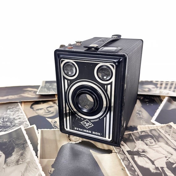 1940s Agfa Synchro Box Film Camera - Made in Germany - Film Roll