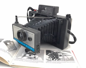 Vintage Polaroid Automatic 210 Land Camera / Folding Polaroid Camera
