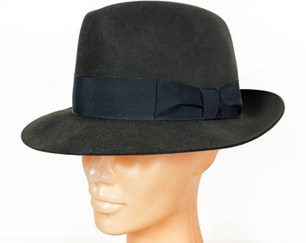 Genuine Midcentury Men Black Felt Fedora Hat - Hatvar Hat - Size 56 - US Size 7 - Formed in Athens Greece