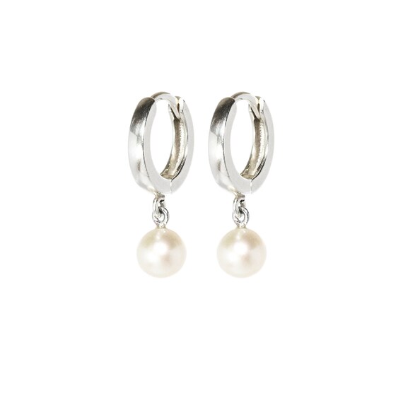 【MONDAY EDITION】Teardrop Pearl Hoop Earrings - Silver Silver Hoop and Pearl Drop Earrings - Etsy