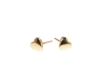 14ct Gold Heart Stud Earrings