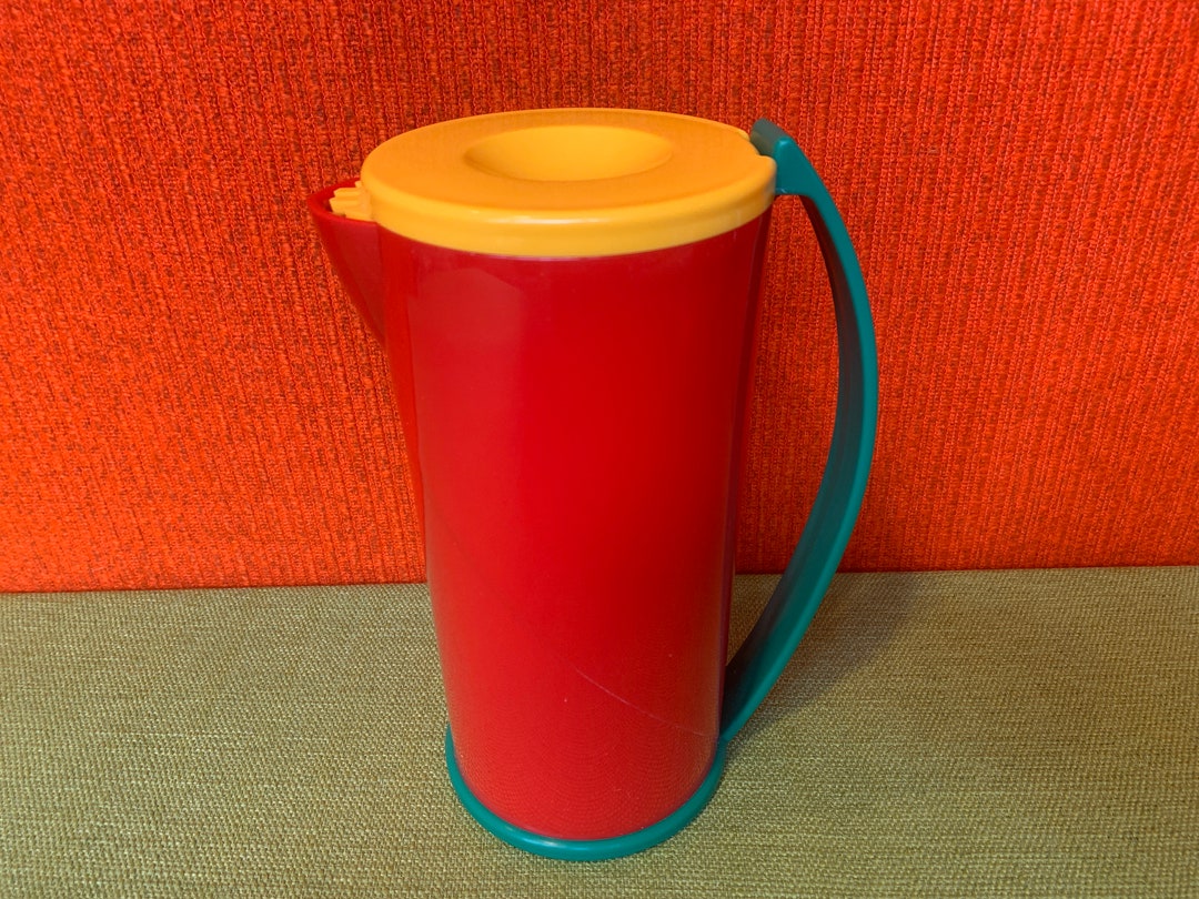 80s Plastic Juice Jug / Carafe / Water Jug / Pitcher in Memphis Style