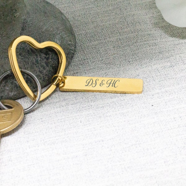 Personalised Keyring Engraved With Initials And The Words 'You hold the key to my heart' - Keychain for Her, Gift, Present, Heart