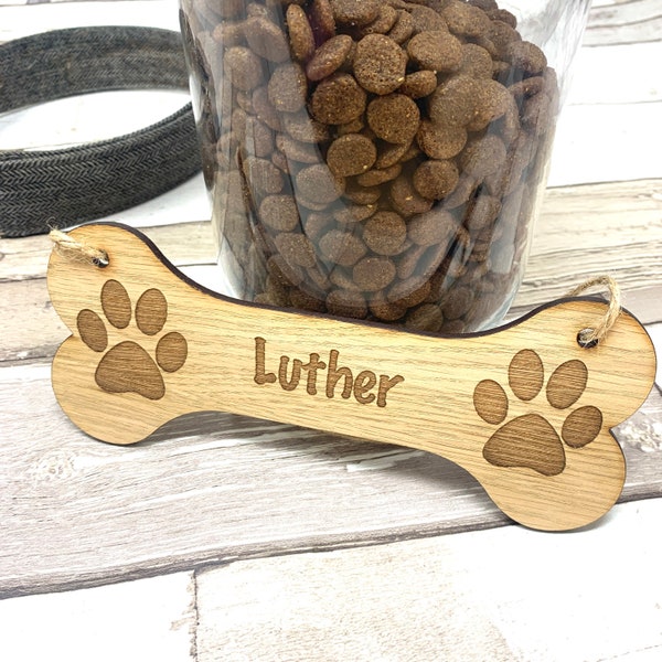 Personalised Dog Sign With Or Without Holes, Sizes from 10cm to 30cm,  Dog Treat Label, Dog Bed Sign, Pet Treats, Dog Lover, Dog Paw