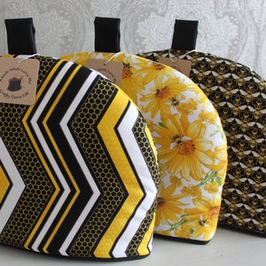 Bees and flowers tea cosy, geometric design tea cozy for tea pot, sunflowers handmade insulated cover hot drinks