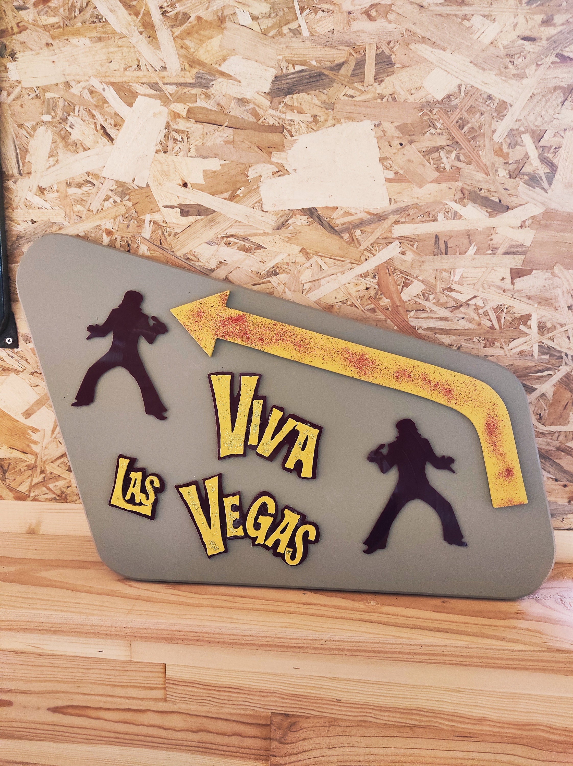 Décoration en Bois et Disque Vinyle Rouge Elvis, Viva Las Vegas