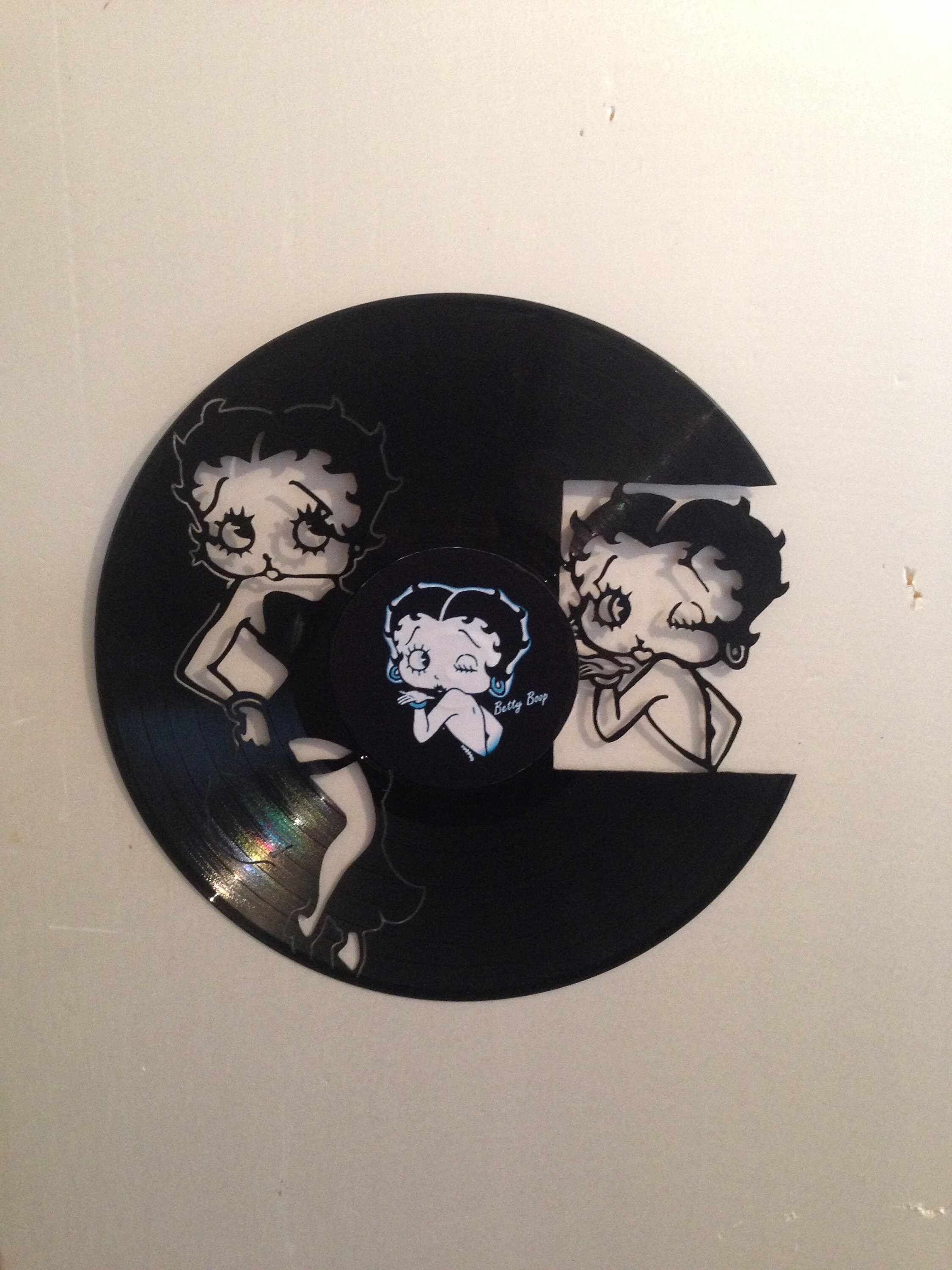 Décoration Murale/Horloge Dans Un Vrai Disque Vinyle 33 Tours Recyclé - Betty Boop, Pinup