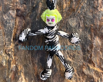Llavero de paracord de BEETLEJUICE, llavero de uso diario, llavero de Beetlejuice, minifigura de Lego, accesorios de películas de terror, llavero de amigo motociclista