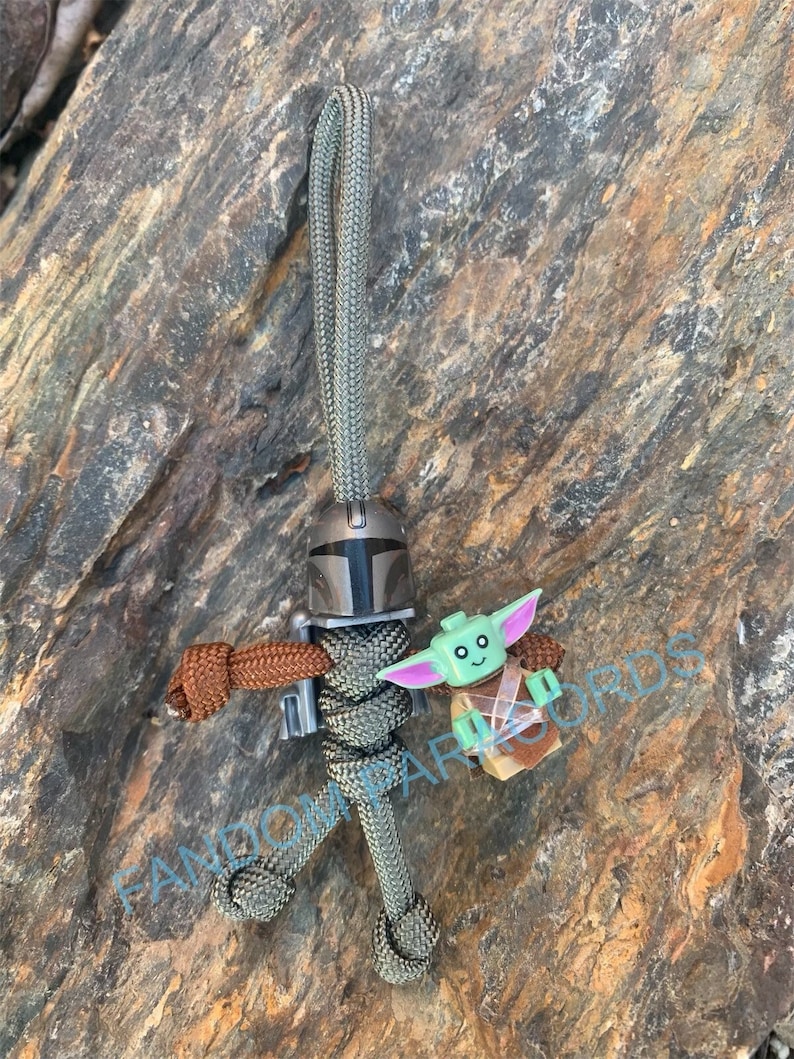 MANDALORIAN BABY YODA Paracord Keychain, Everyday Carry Keyring, Biker ...