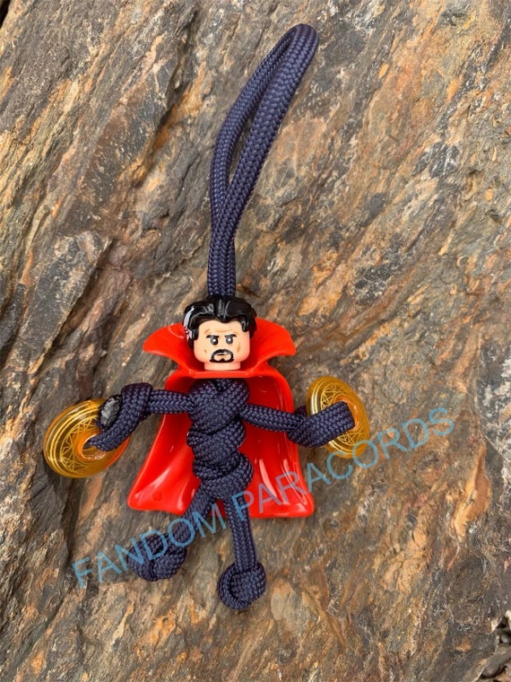 DR. STRANO Portachiavi Paracord, Portachiavi per il trasporto quotidiano,  Portachiavi Biker Buddy, Minifigure Lego, Tirante della cerniera, Portachiavi  Marvel Avengers -  Italia