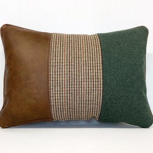 The leather and wool cushion
