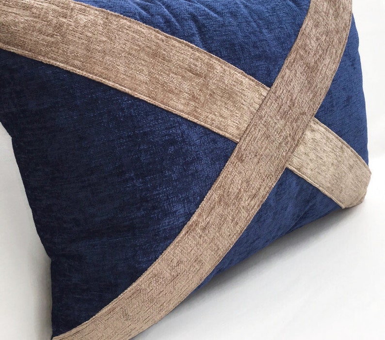 The vintage Scotland flag cushion image 6