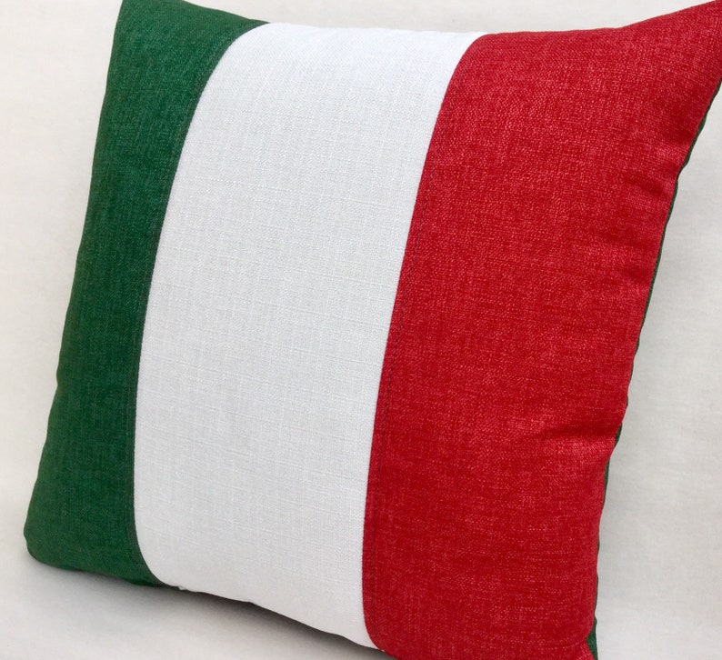Il cuscino con la bandiera italiana immagine 5