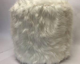 White fur drum stool