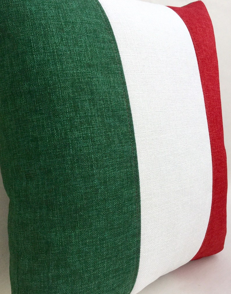 Il cuscino con la bandiera italiana immagine 3