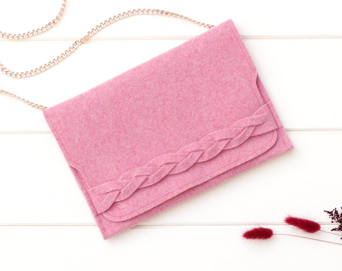 Crossbody bag with chain strap, pink felt bag purse, small shoulder bag in wool felt, chained wallet, wool pink clutch with braid