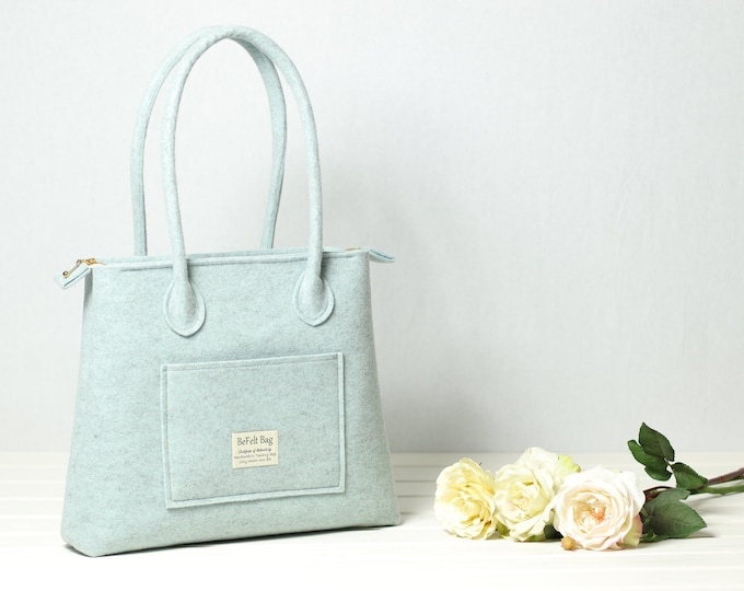 Alice shoulder bag ice color