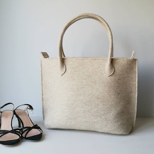 Casual elegant beige bag, felt bag, wool beige bag, hand bag, Italian bag, shopper, shopping bag, hand made in Italy bag,  BeFeltBags
