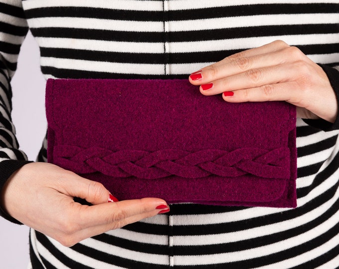 Wallet with braid
