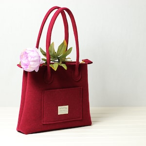 Casual shoulder bag woman, bordeaux red wool felt bags, light bag with handles, handbag, zip top bag, shopping bag, hand made shopper