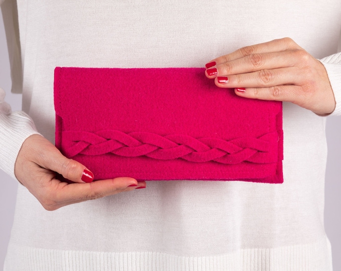 Wallet with braid
