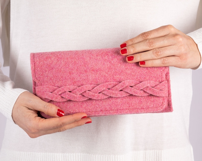 Wallet with braid