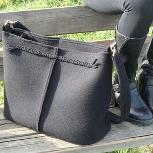 Casual elegant black bag, felt bag, wool bag, shoulder bag, Italian bag, shopper, shopping bag, made in Italy bag