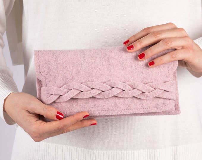 Wallet with braid