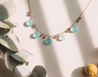 Blue Chalcedony and Labradorite Gemstone Necklace in Gold