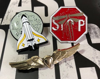 The Last of Us Part 2 Pin Badge, New The Last of Us cosplay Ellie Pin Badges - Gold Wings - Space Ship - Firefly Stop Pins - TLOU sticker...