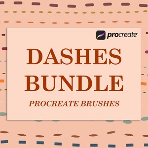 Op de afbeelding: Een roze achtergrond met een wit rechthoek in het midden. De rechthoek heeft de tekst "DASHES BUNDLE" in bruine tekst en "PROCREATE BRUSHES" in kleinere bruine tekst. Het Procreate-logo bevindt zich in de rechterbovenhoek van de rechthoek. De achtergrond is gevuld met verschillende gekleurde streepjes en stippen.