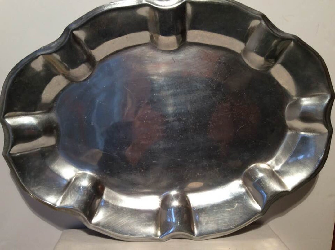 Huge Vintage Wilton Armetale Scalloped Edge Platter 17 by 12 Holiday
