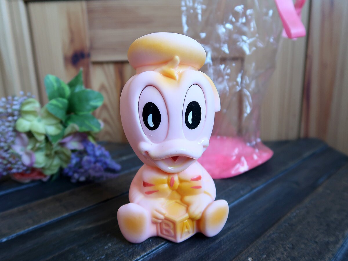 donald duck squeaky toy