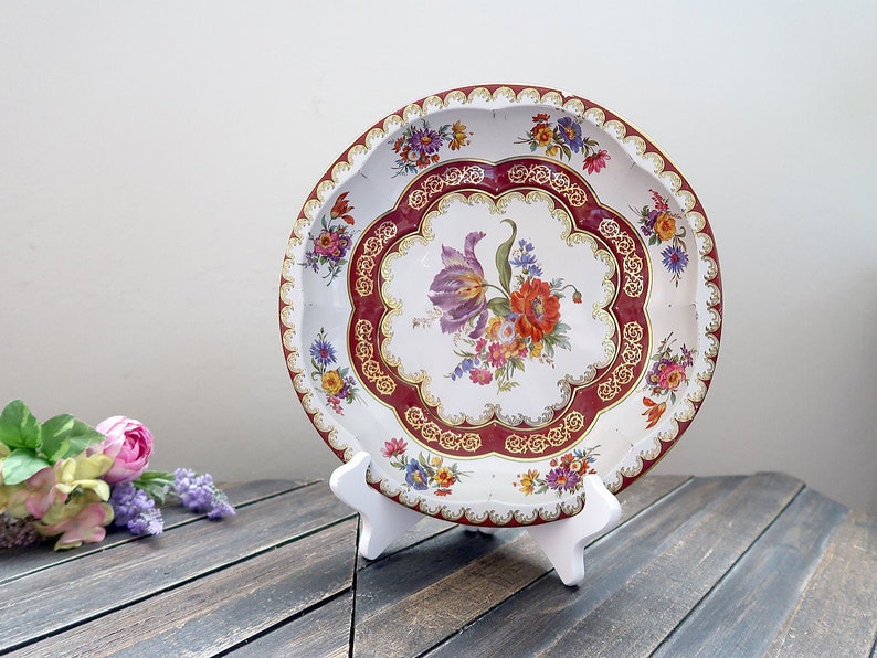 Rooster Design with Floral Accents Daher Decorated Ware Tray
