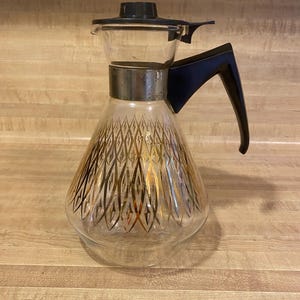 Vintage Glass Coffee Pot, 1960&#39;s Pyrex Gold Design 8 Cup Pot Coffee Pot. 1960&#39;s, Mid Century Kitchen Decor